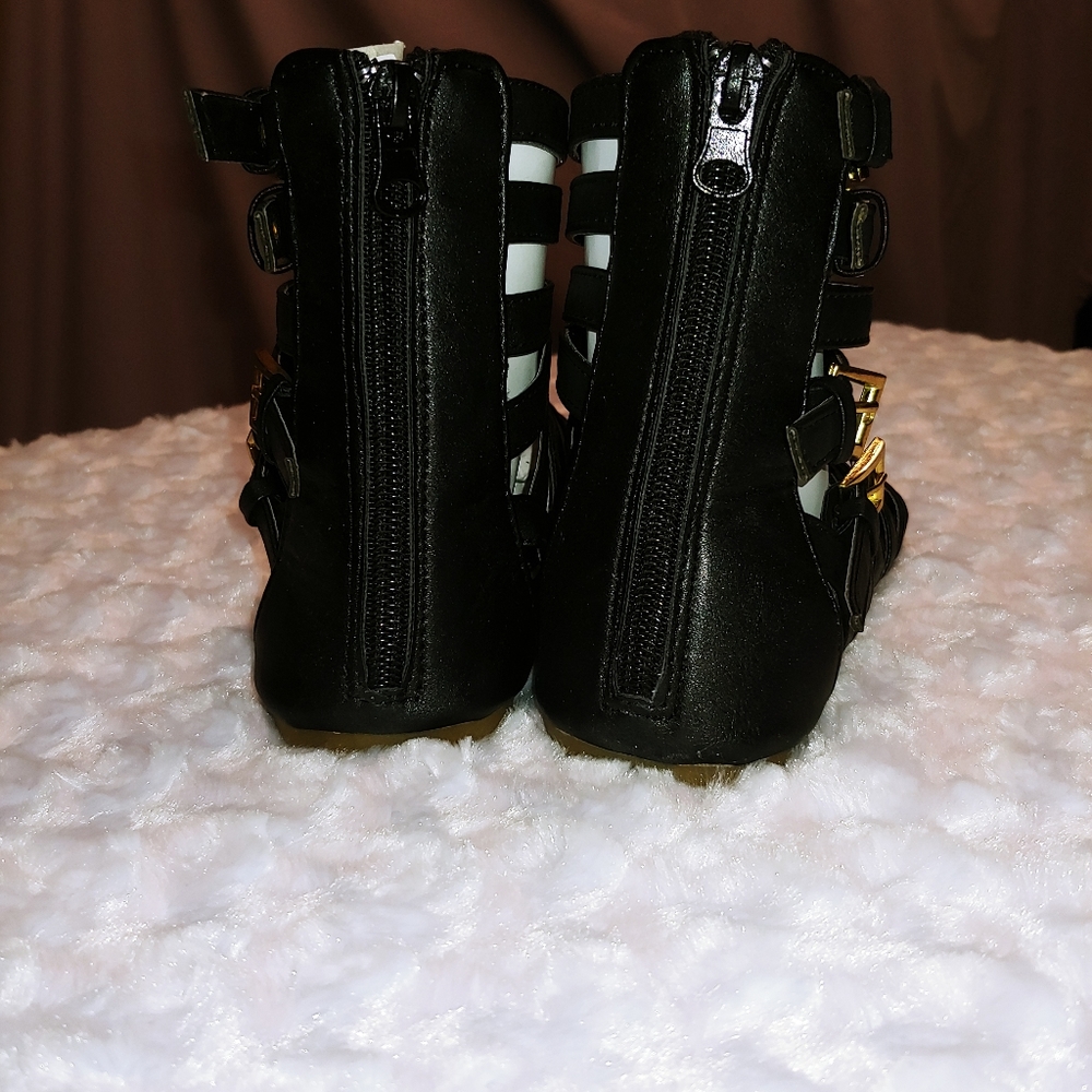 Girl's Sandals - Picture 4 of 5